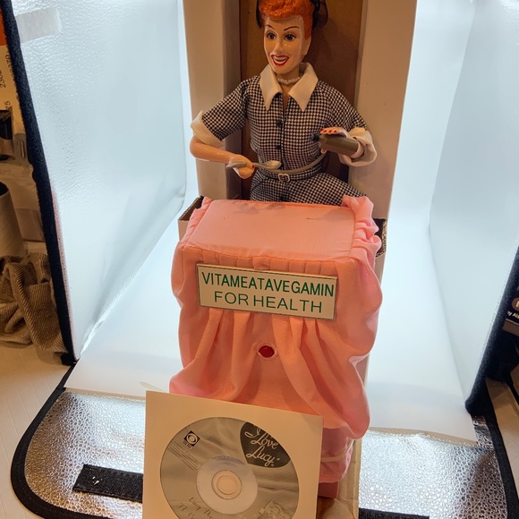 VTG Gemmy I Love Lucy Vitameatavegamin Pop Culture Series Animated Figure NEW! - Picture 15 of 16